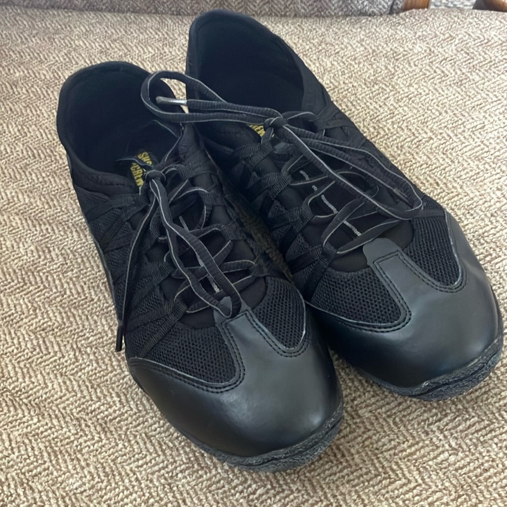 Shoes for crews